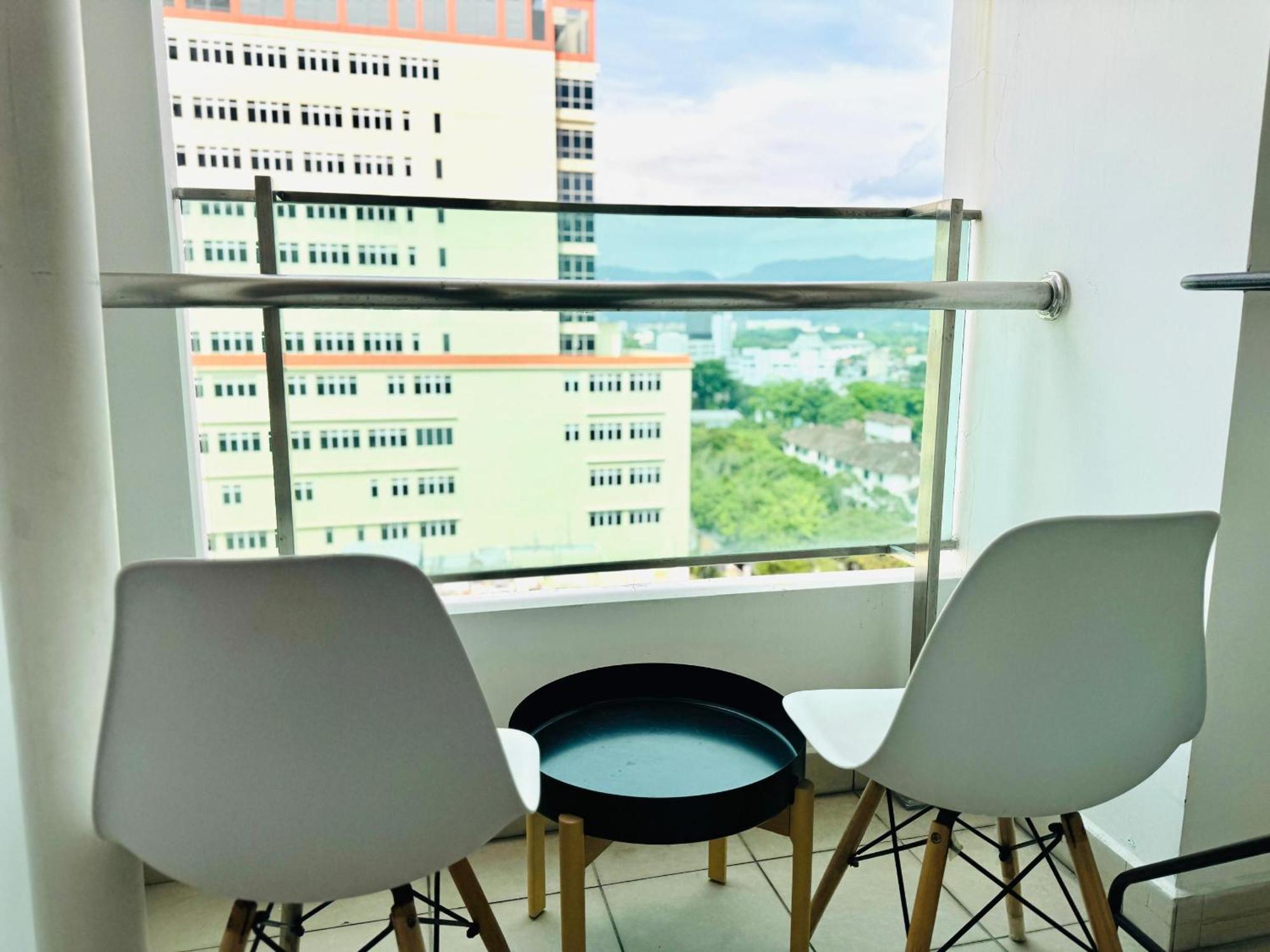 Hejmo Suites George Town Exterior photo